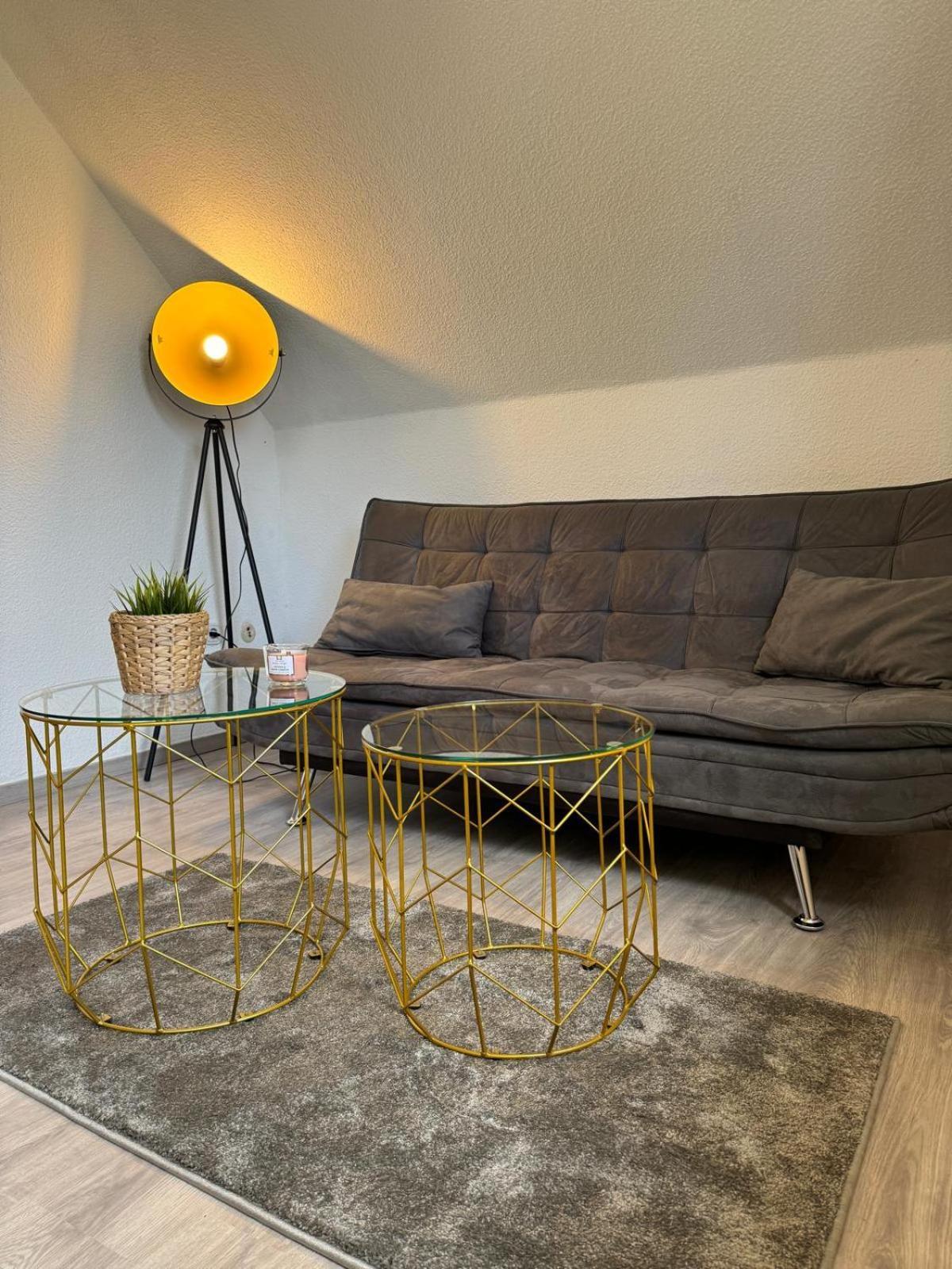 Ama Home Apartment In Hiddenhausen - Wlan, Smart-Tv - Nahe A30 & A2 - Nur 10 Min Von Herford Esterno foto